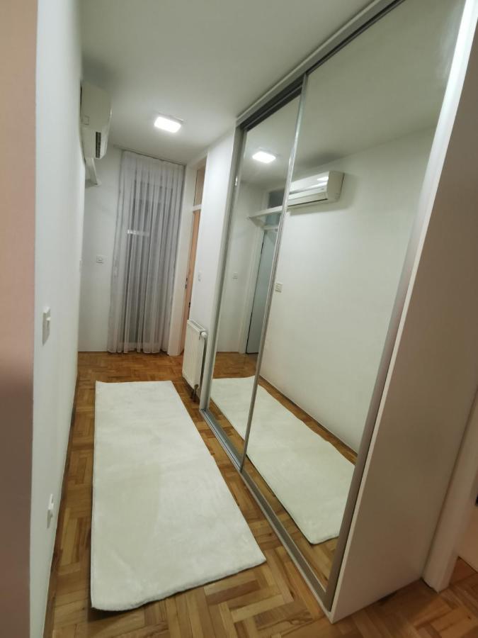 Family Apartment Тузла Экстерьер фото